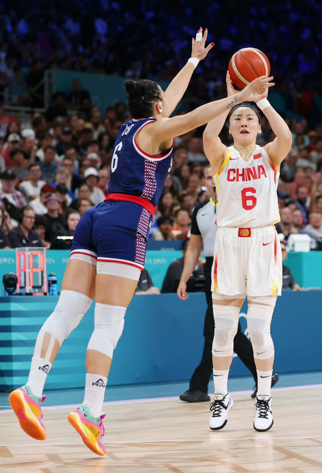 中国女篮不敌塞尔维亚女篮