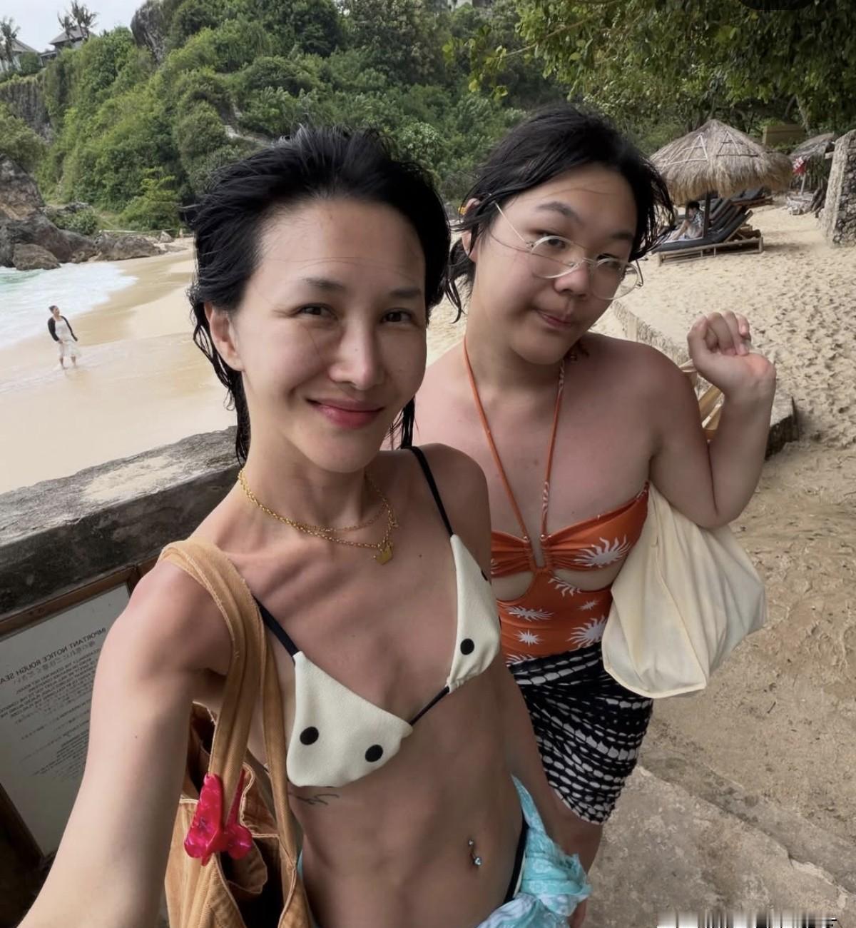 巴厘岛的海风，吹不散严泰雄那桩旧事，却吹出了尹惠珍一身的「不好惹」。
她没说话，