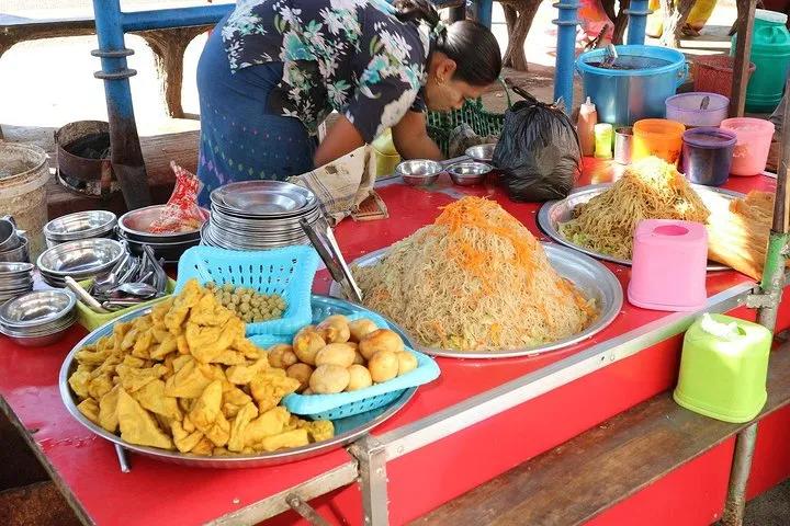 占用车位还有理？广东中山，男子将车停在食杂店门口，老板多次打电话要求其挪车，但男