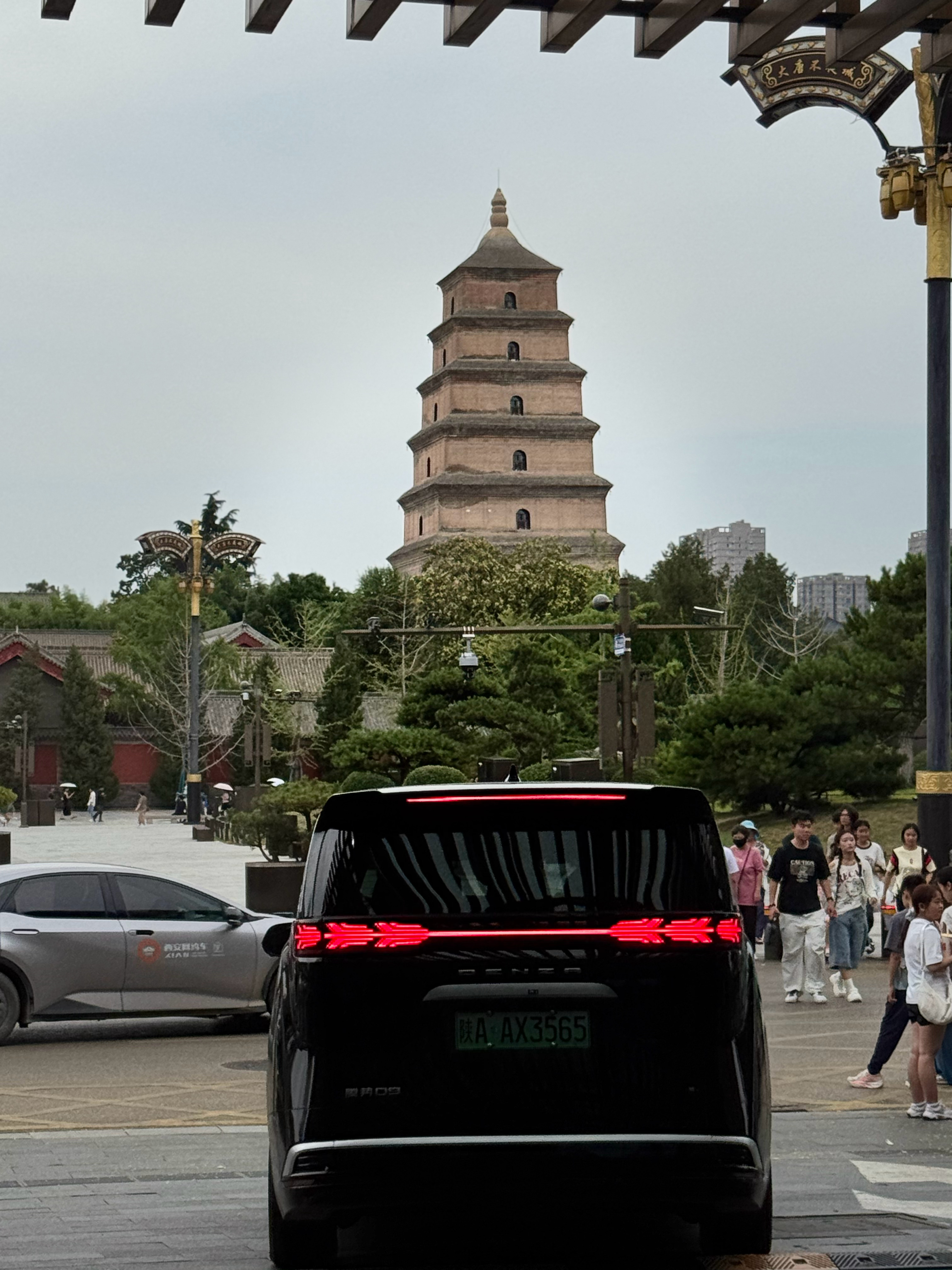 来到西安，清一色迪厂车。仰望U8L，我来啦[舔屏]仰望u8l ​​​
