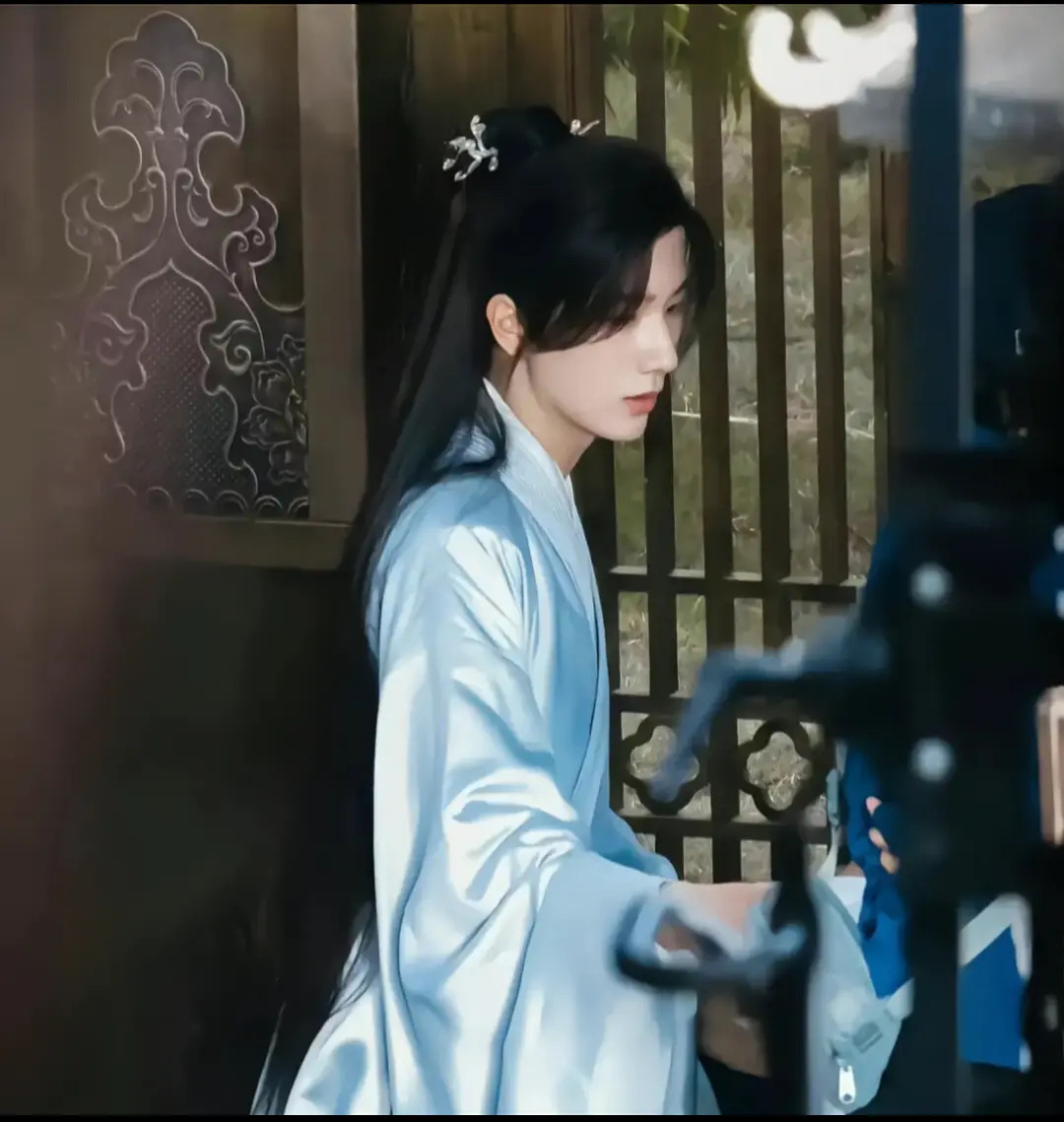 李宏毅的古装 ​​​