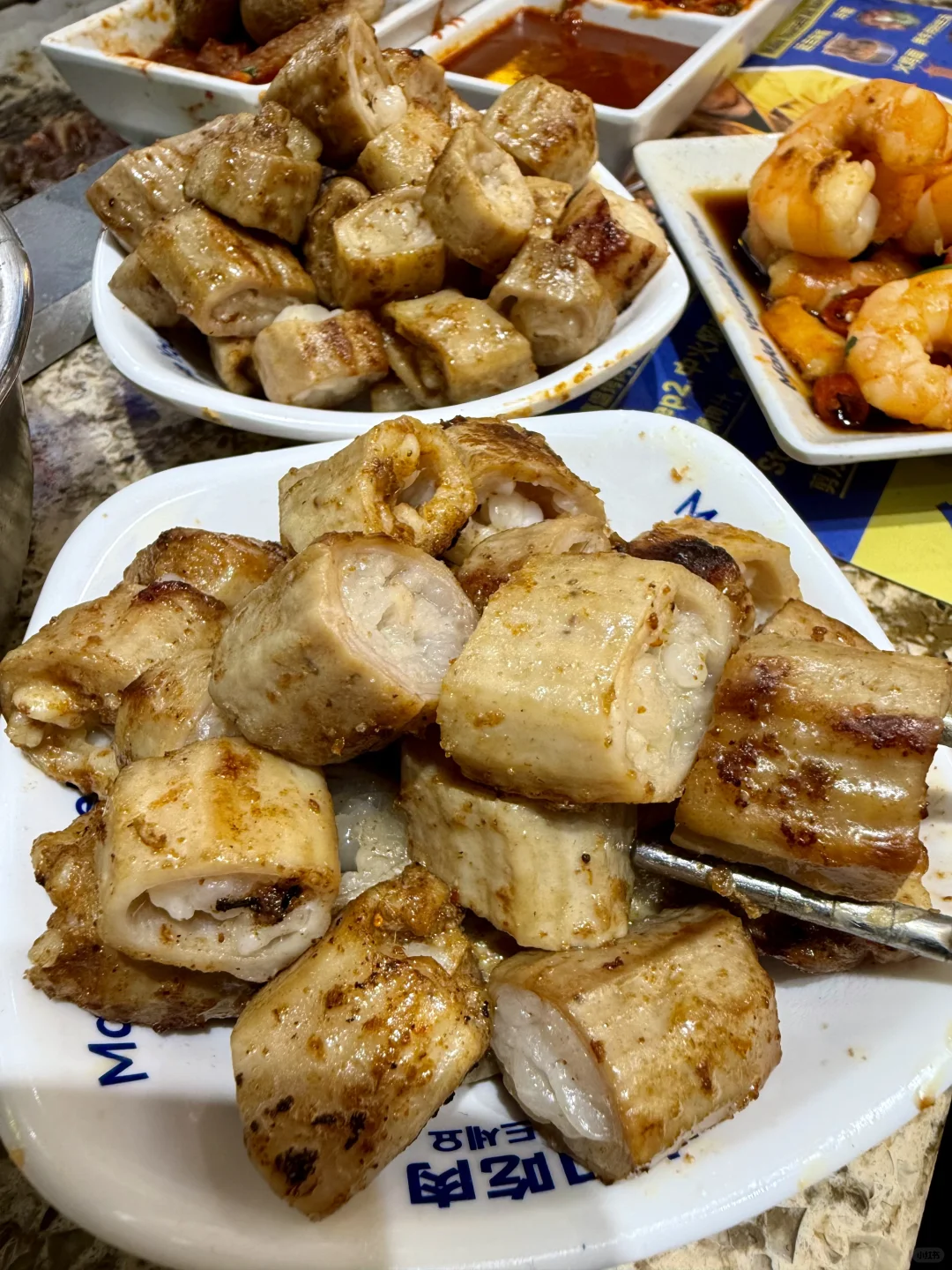不愧是重庆自助天花板！！！！！好多吃的。。。