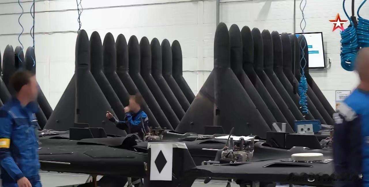 乌克兰情报部门最近证实，大约有1.2万名朝鲜的劳工正在俄罗斯鞑靼斯坦共和国。
他