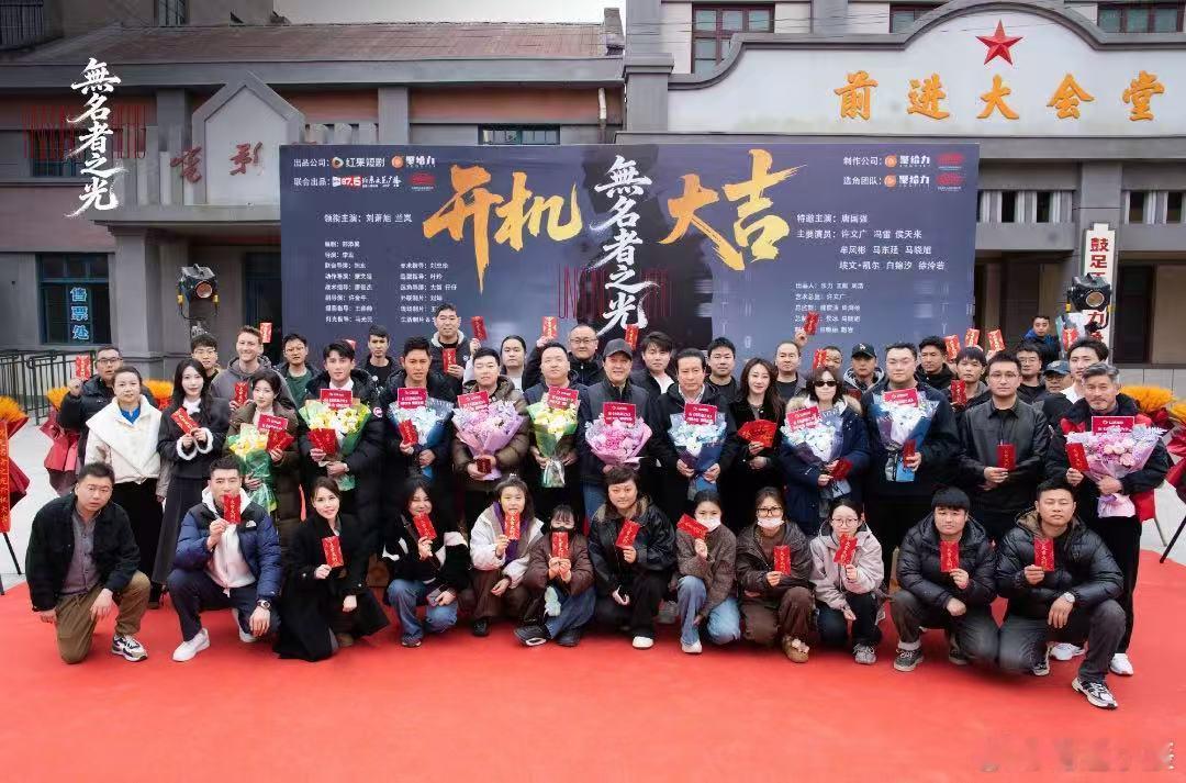 唐国强说刘萧旭演我儿子  破圈合作太惊喜！唐国强加盟短剧，与刘萧旭上演年代大戏，