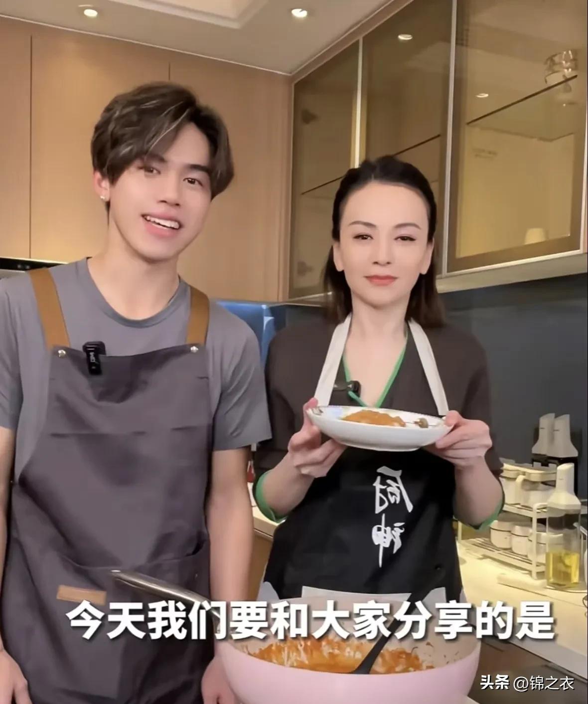 王琳抱怨她儿子，我怎么觉得她儿子什么也没有做啊！因为她儿子听到妈妈是在录节目，所