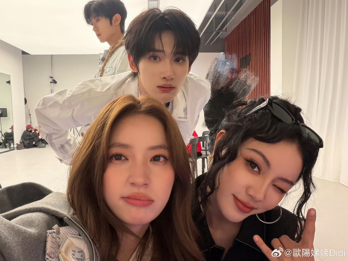 小狗和人类的合照➕2 