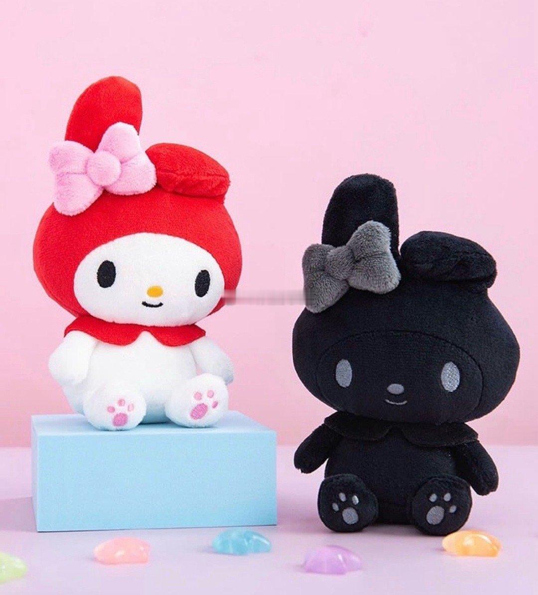 7-11全新「三丽鸥绒毛吊饰盲包」今天在台湾正式开售！Hello Kitty、美