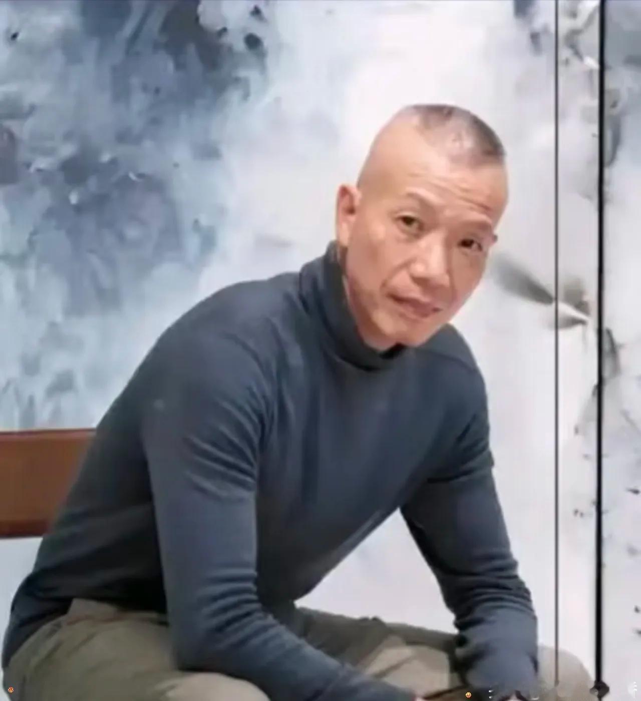蔡国强的烟花落了，艺术的底线不能落
 
曾用《天梯》《大脚印》惊艳众人的蔡国强，