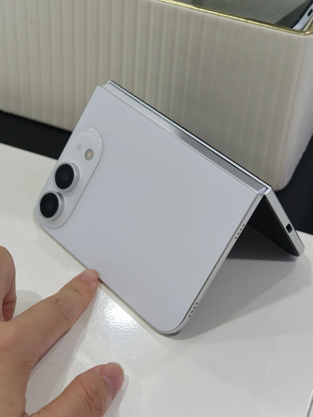 9月你会买iPhone Ultra吗