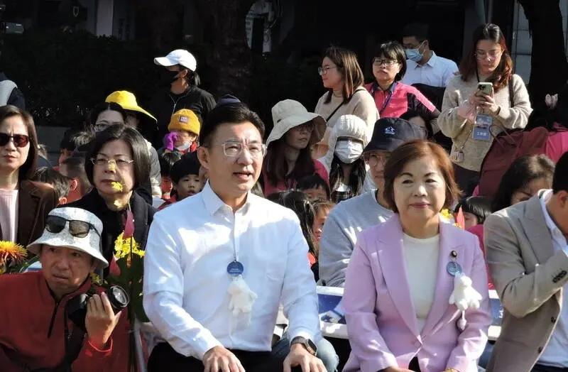 国民党台中市长人选今天上午9点半揭晓，江启臣及杨琼璎最后花落谁家，江启臣民调领先