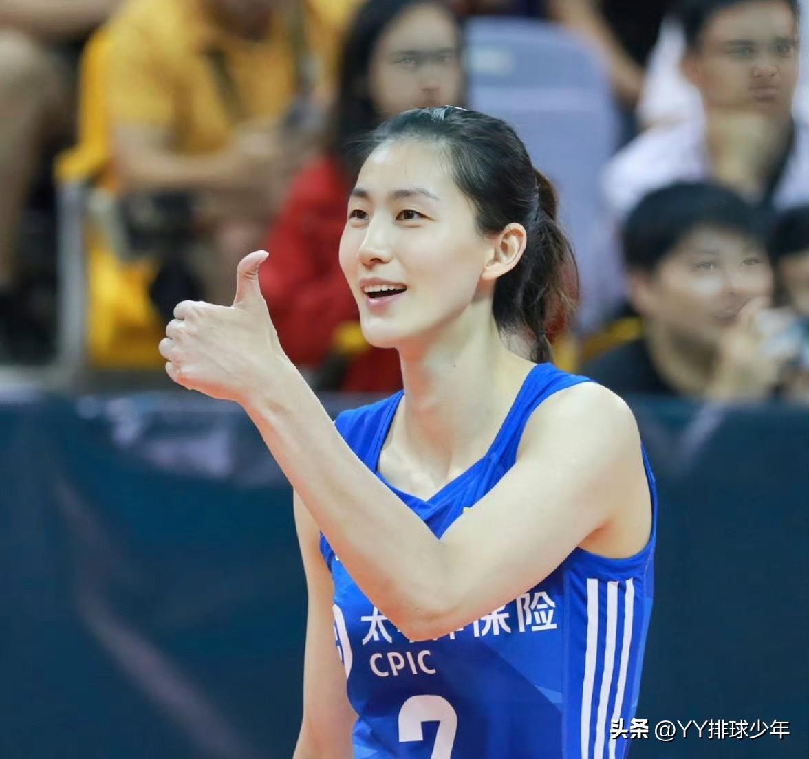 网传刁琳宇暂离校园、重返中国女排国家队报到集训。此前她已入职高校任教，此番回归消