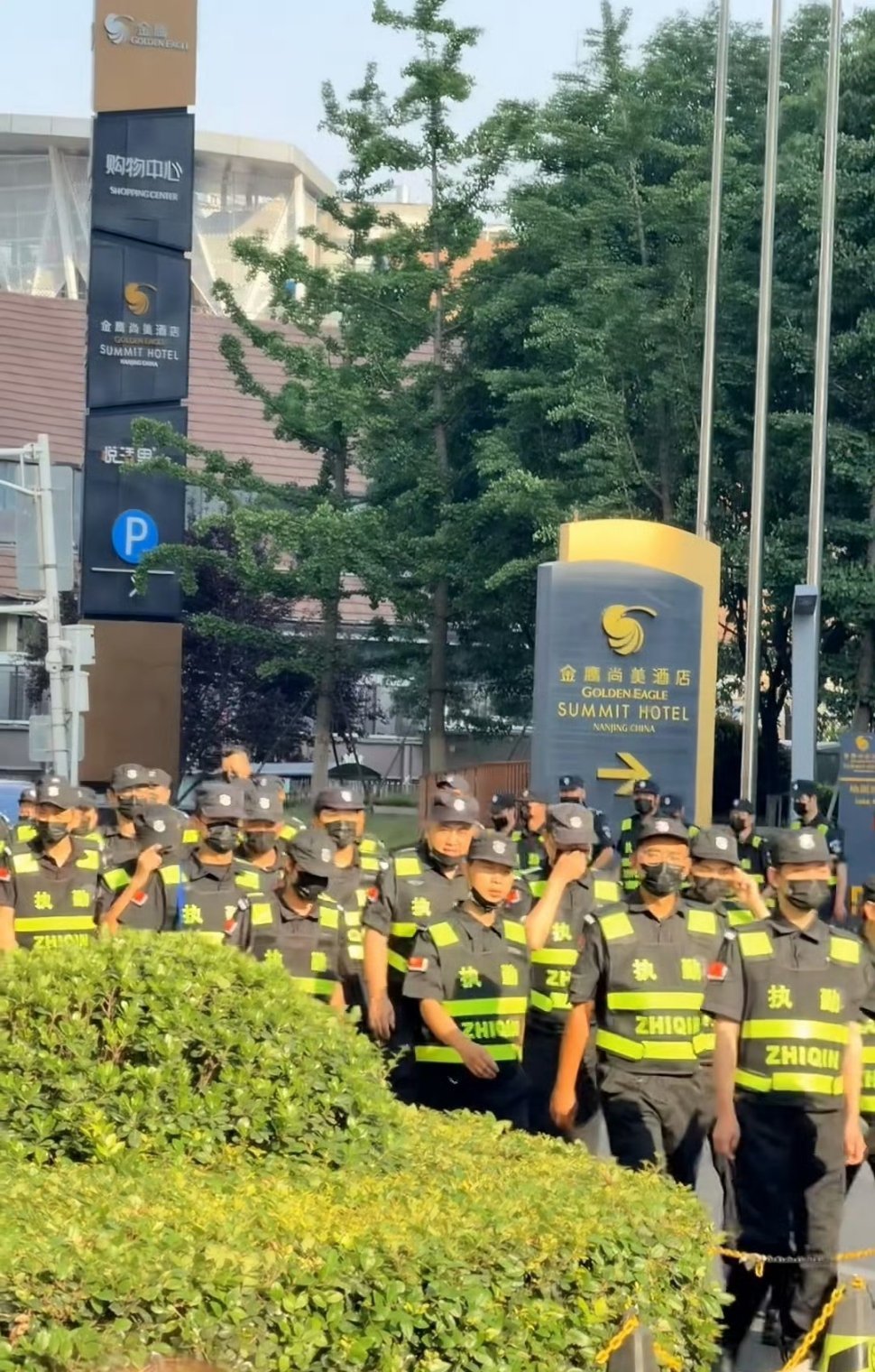 张凌赫南京线下活动羡慕今天在现场的小核桃们又能见到新鲜的哥哥了这次安保工作做的很