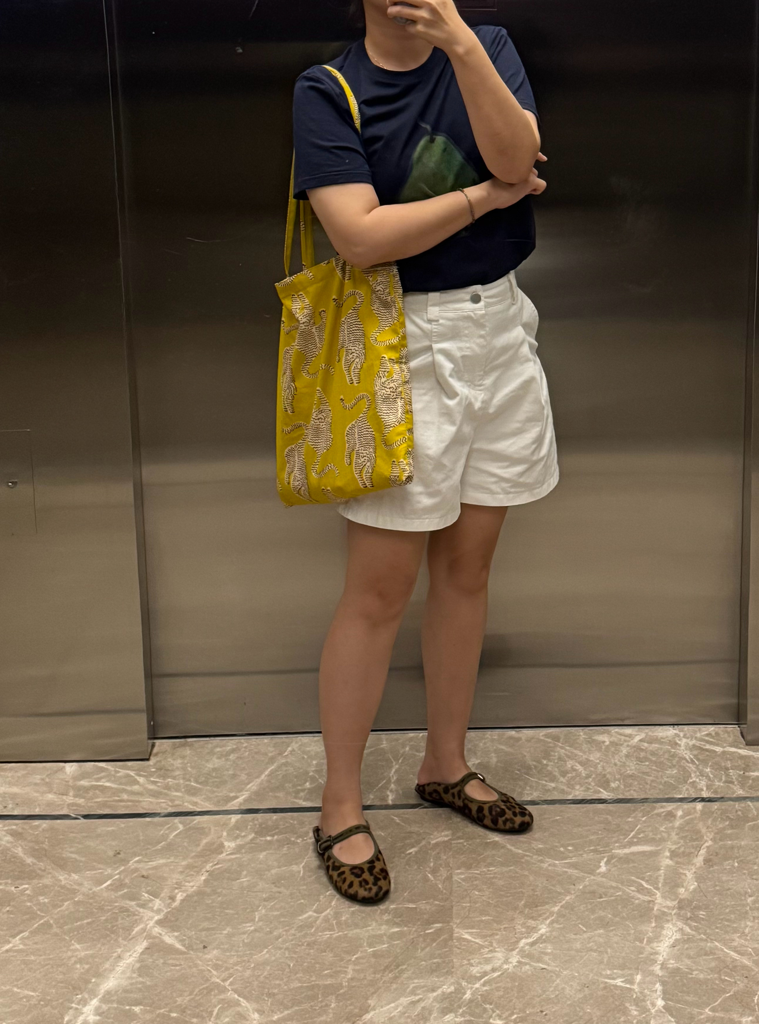 大哥说我这个衣服寓意不好。 