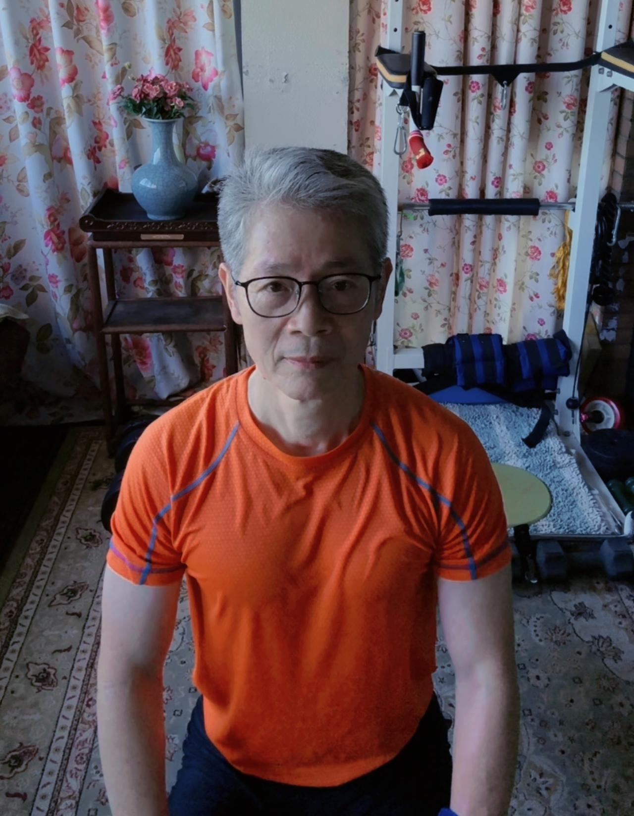 人到半生慢慢悟透：人生最优的生存法则，无非四件事：管住嘴好好吃饭，保证充足睡眠，