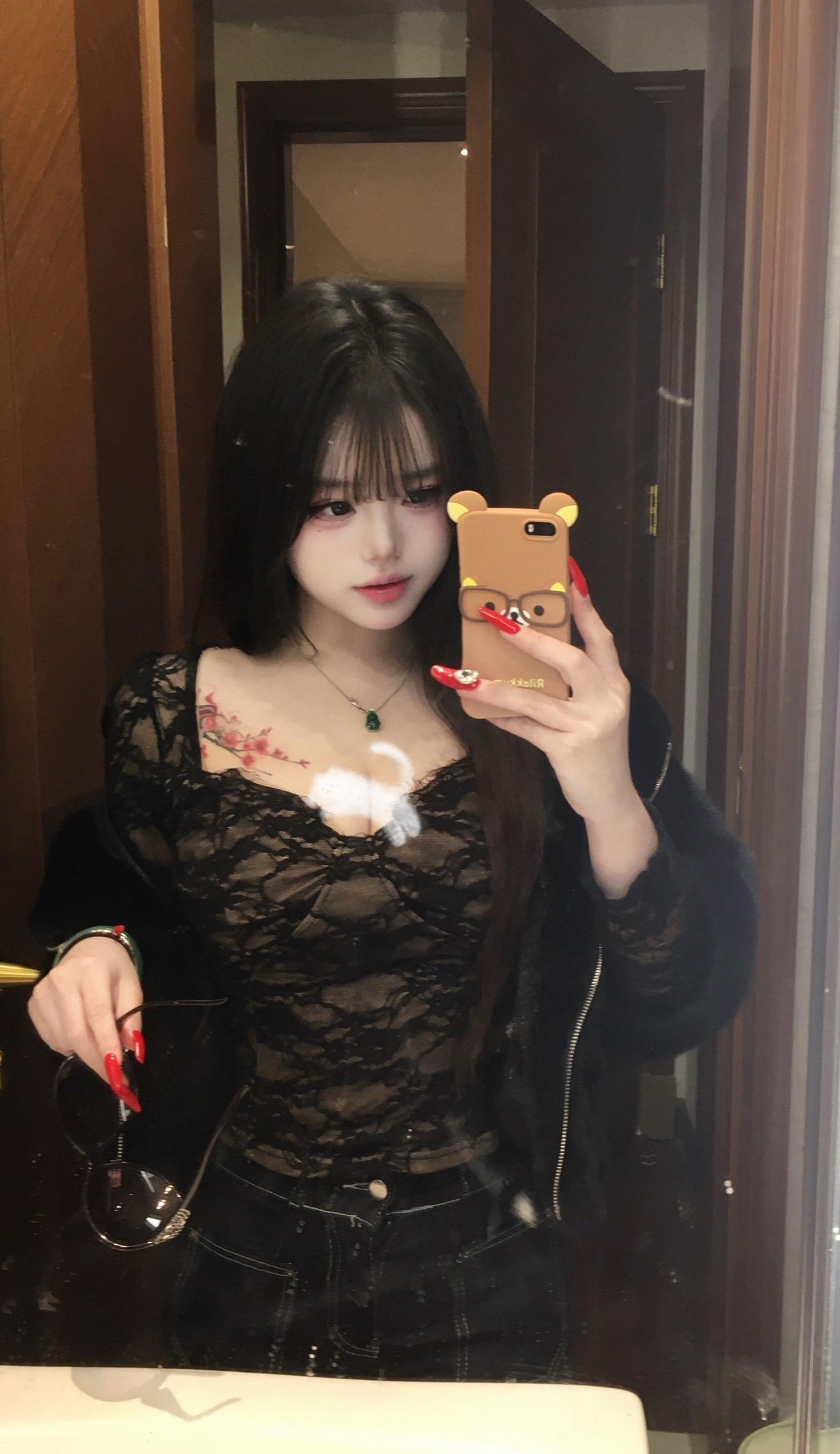 外面的坏女人特别多 她们只会骗你 欺负你 只有我对你好知道了吗