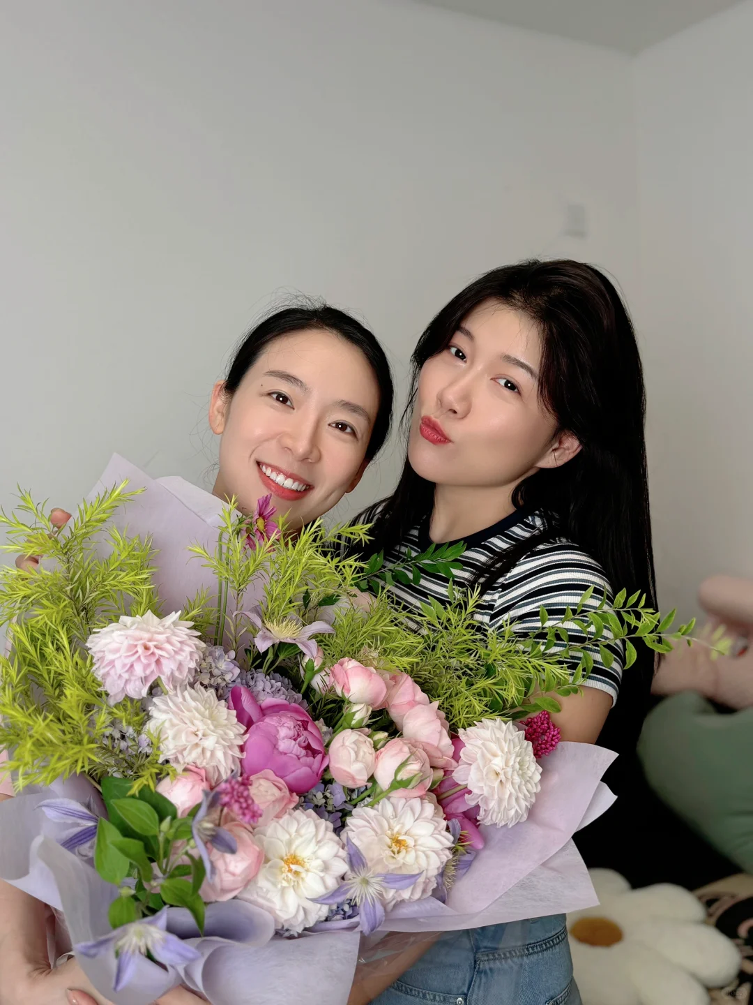 产后和朱莉首同框，猜猜这期我们聊些啥？