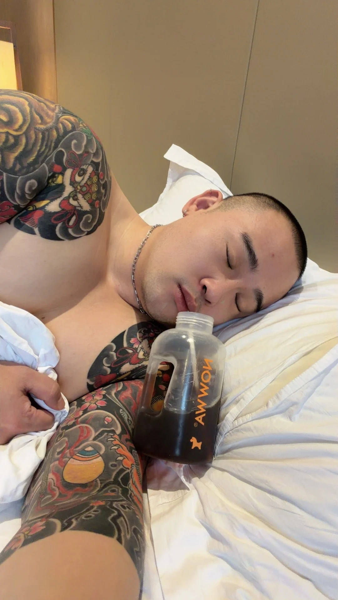 有人跟我一样吗出去玩就是换个地方睡觉吃饭