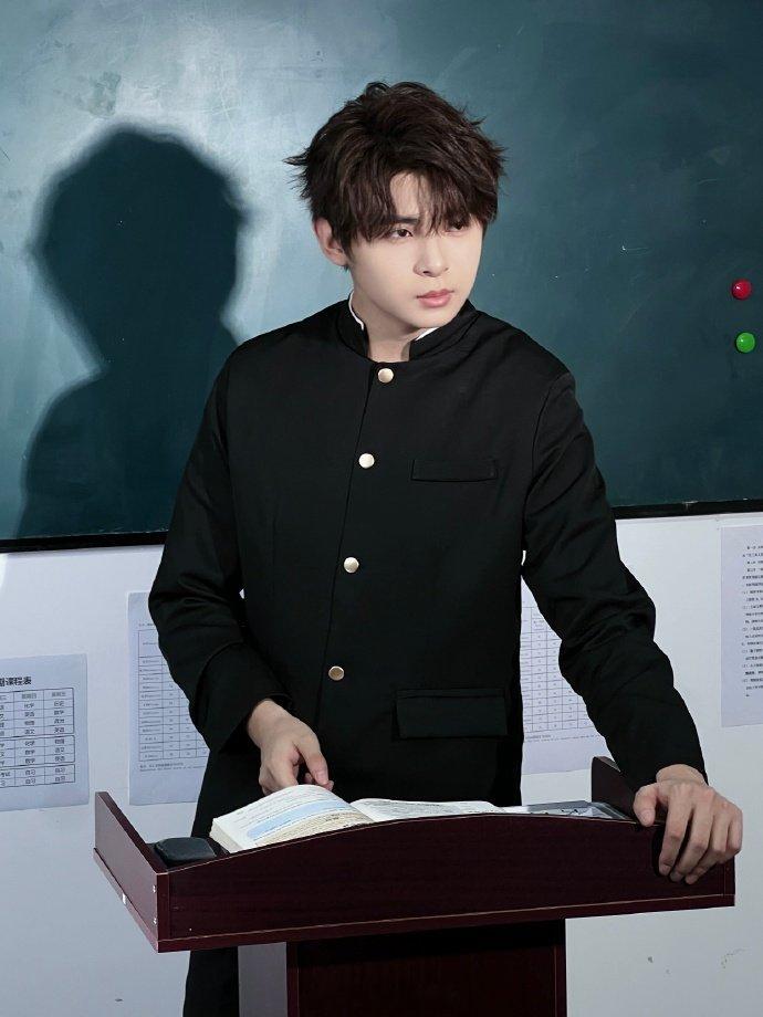 教师伞＆学生伞大家喜欢哪一款嘞~~竞浪大会 2025pel