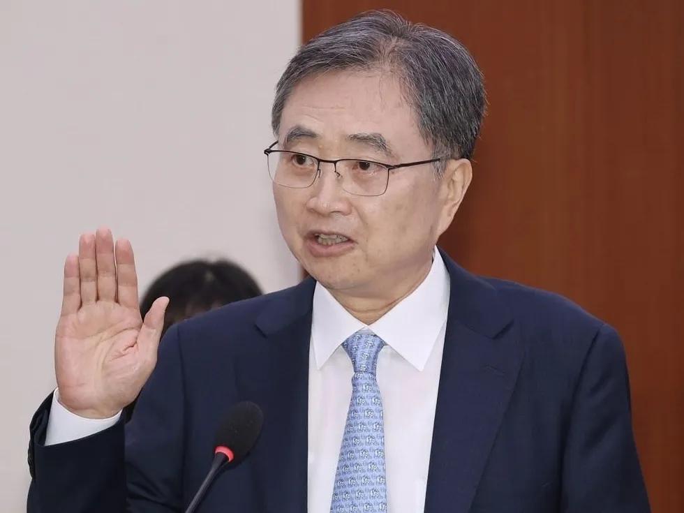 8月4日，韩联社发文:“韩外长赵显昨天在华盛顿邮报专访中称，韩方警惕中国崛起及在