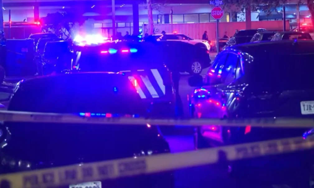 美国弗吉尼亚海滩发生枪击事件8人受伤