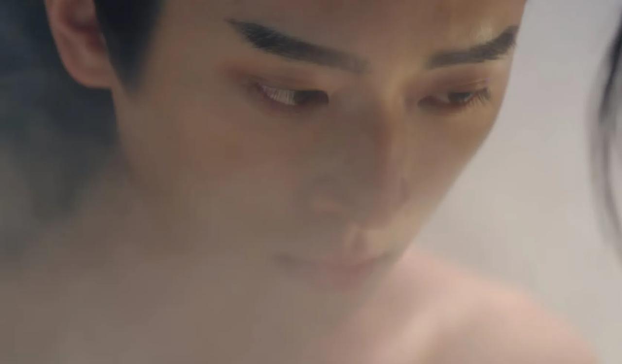 还得是《云之羽》会拍，明明什么也没做，但感觉什么都做了，这镜头是懂拿捏观众的！