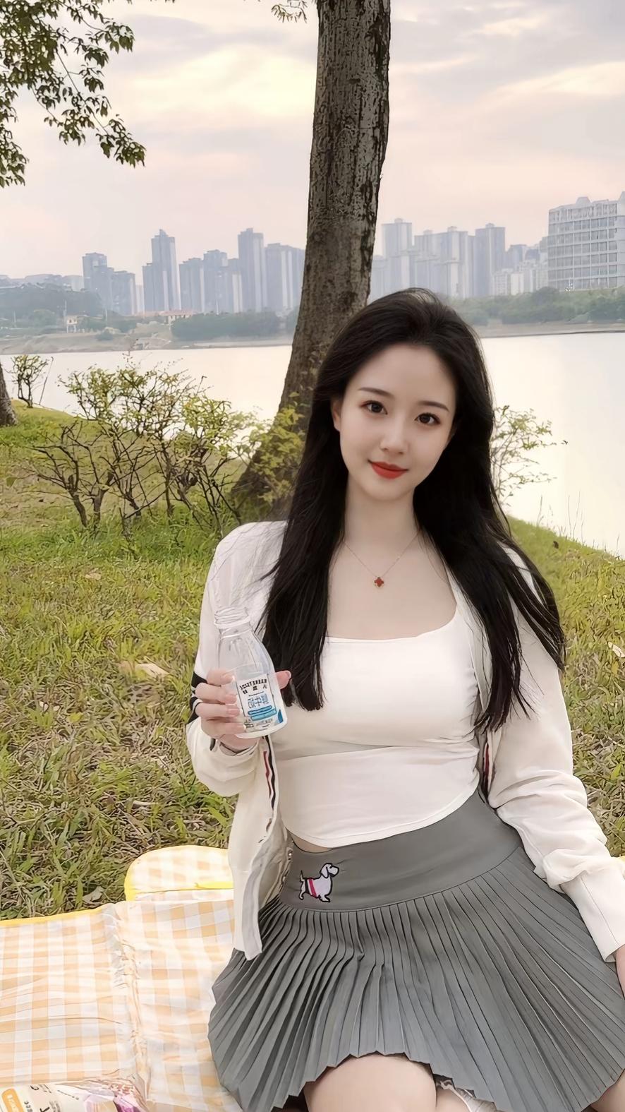 一个成功的女性，不仅三观正，同时还得具备狼性，你细品……

这话我最近越想越对。