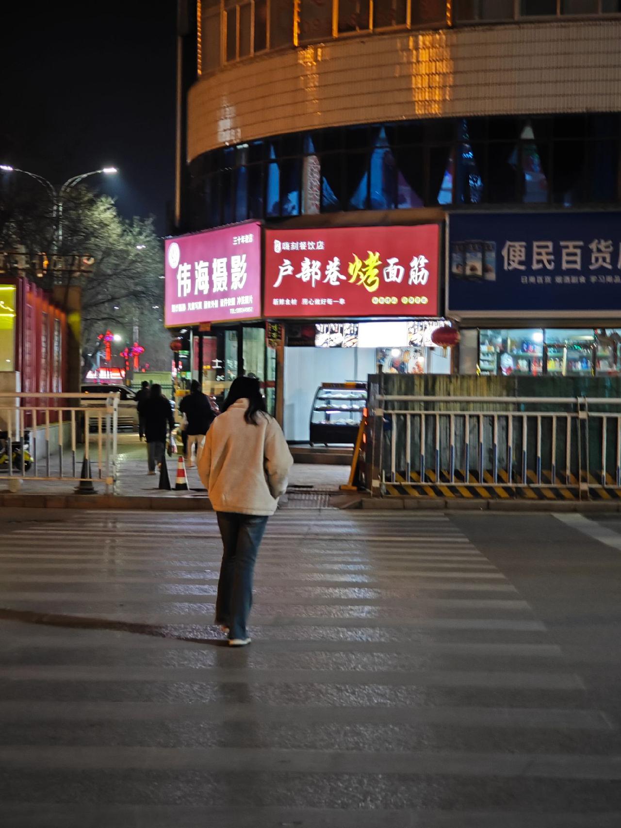 表妹结婚前一天要求过户公婆的另一套房产，不然不结婚，结果！

表妹和她老公是大学