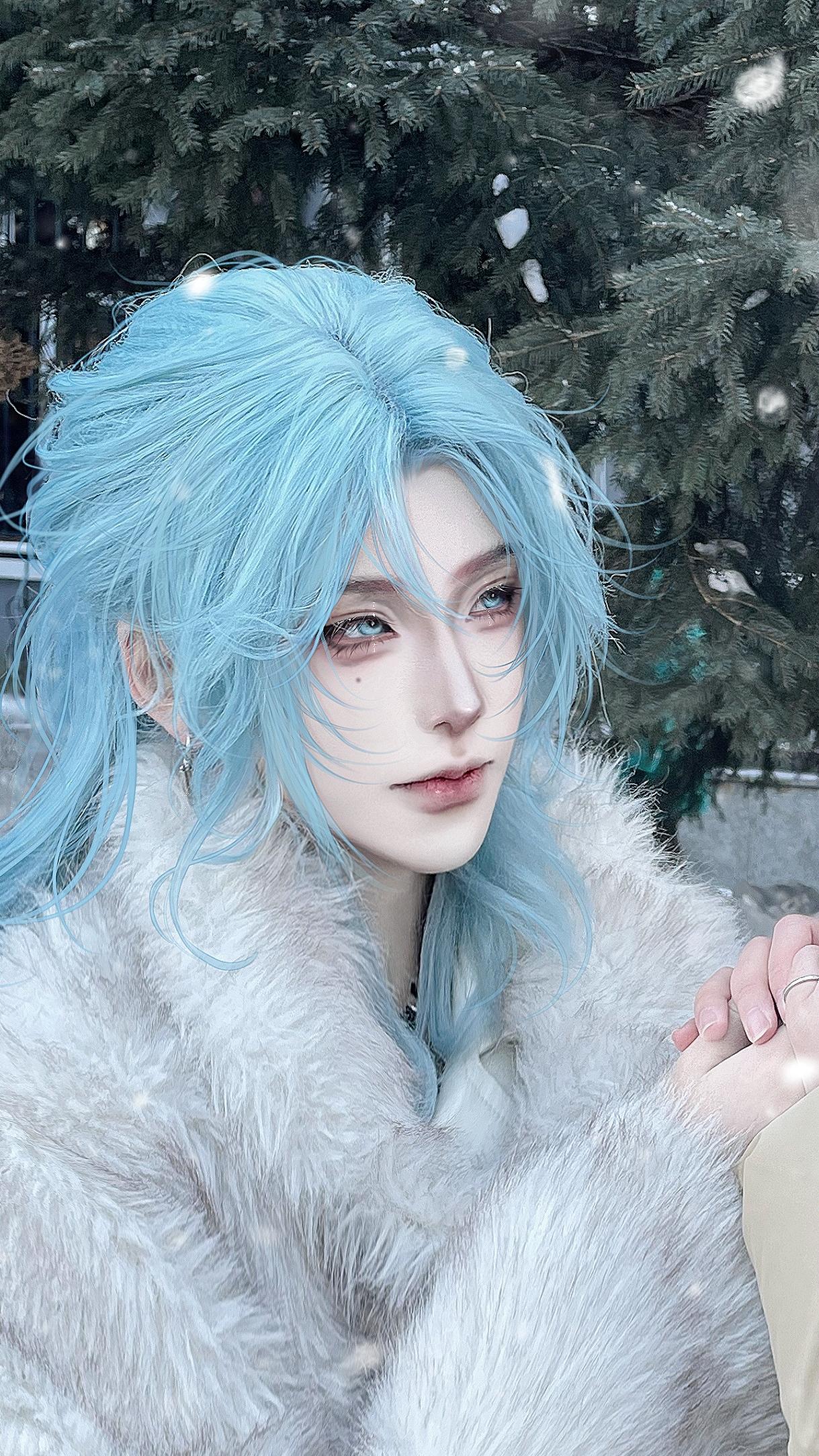 温小辉cos.图片基础，季节就不基础