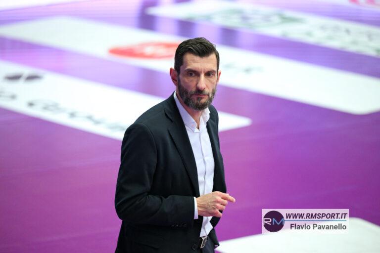 欧冠比赛日：前意大利国家助理教练朱利奥·布雷戈利谈今晚伊萨奇巴希对阵米兰

意媒