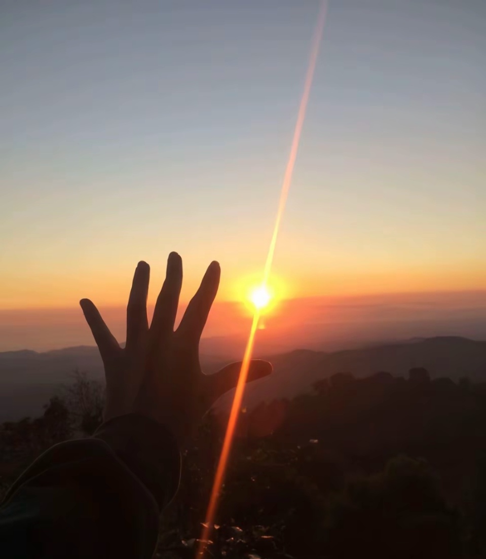 突然被申公豹这段话点醒了 你可以大度的原谅别人，但切勿愚蠢的再去相信，你可以不记