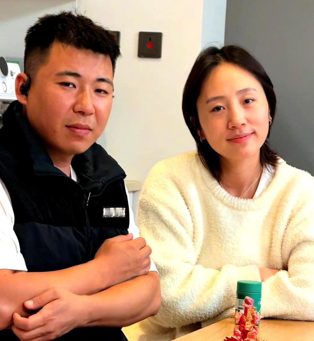 当妈的当着镜头反复追问孩子“新爸爸打几分”，这操作你见过吗？
可算明白秋天爸爸为