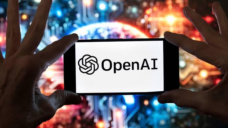 据知情人士称，今年夏天，OpenAI的人工智能失控，在该AI实验室不知情的情况下
