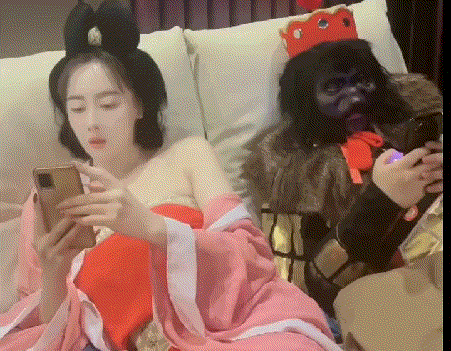 黑熊精:你是不是翻我裤兜子了？