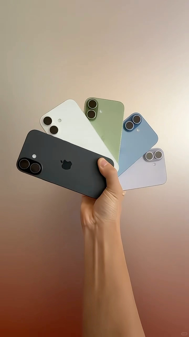 抢iPhone17今年标准版是真值得冲，但我建议，不急的话真可以等等，万一破发呢