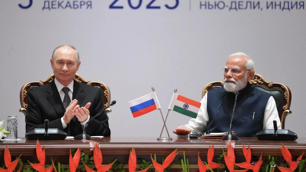 普京在印度大谈生意经

12月5日，俄新社消息，俄罗斯总统普京在俄印进口商论坛全