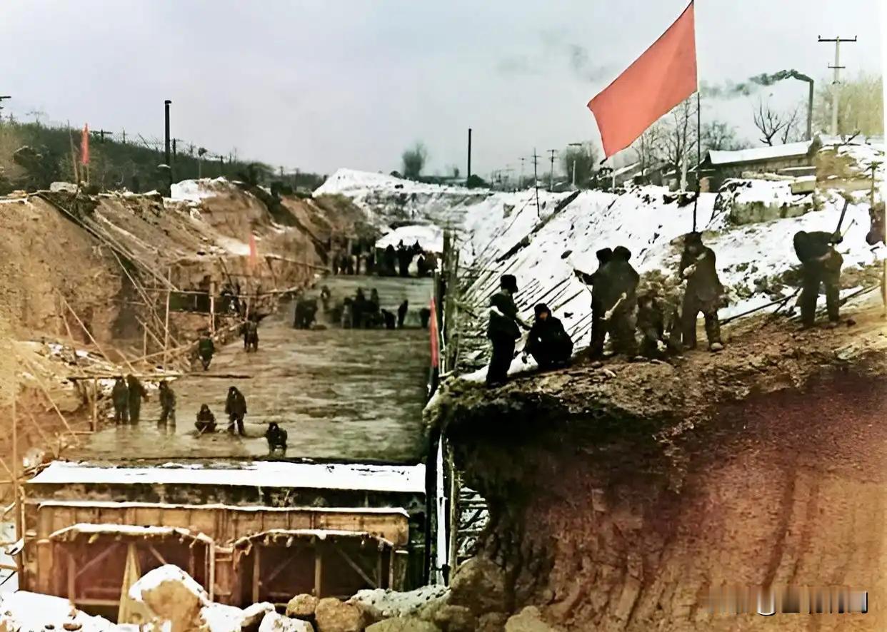 一战友，调铁道兵部队闹强了。1979年底，我们一起入伍的近老乡有30人。1981