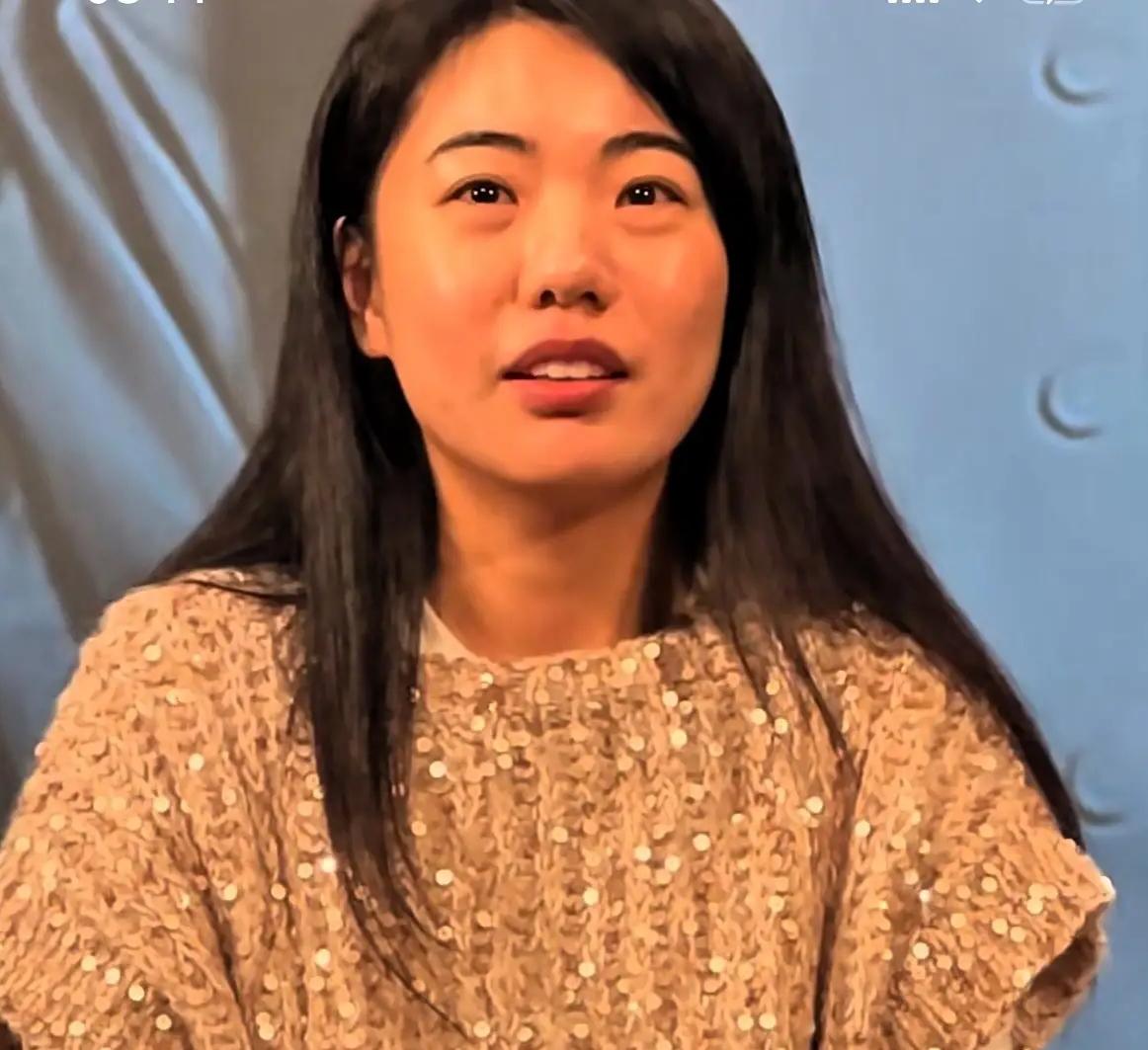 认识了两位美貌女“抄手”
    我从小学到大学，上了十几年的学，考了无数次的试