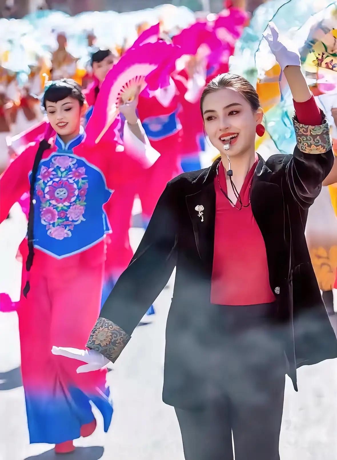 说米脂美女高梦瑶颜值碾压整个娱乐圈，有点夸张，但她确实魅力十足。2026年春节，