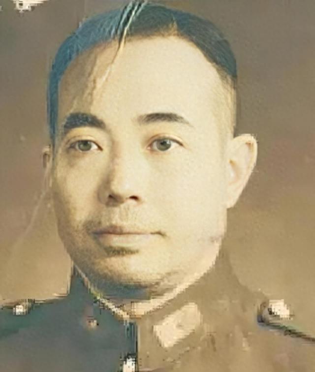 他是湖南和平解放的大功臣，建国3年后却被枪毙，这是为何？
 
1949年的夏天，