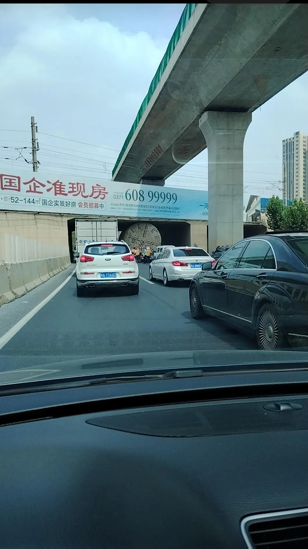 我想知道这种情况下，是拆桥还是拆车，拆盾构机那？