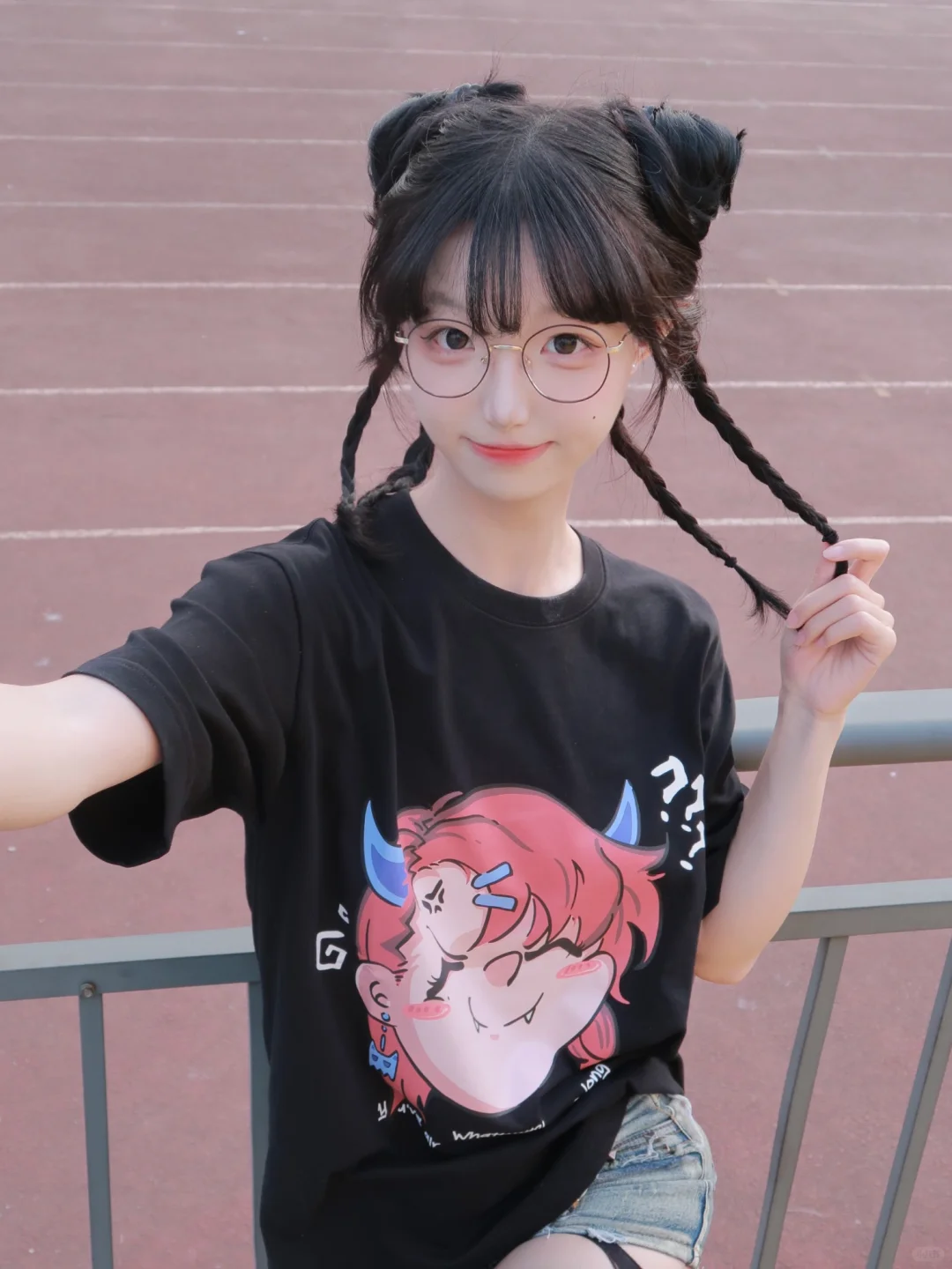 傲娇小黑猫一只🐈‍