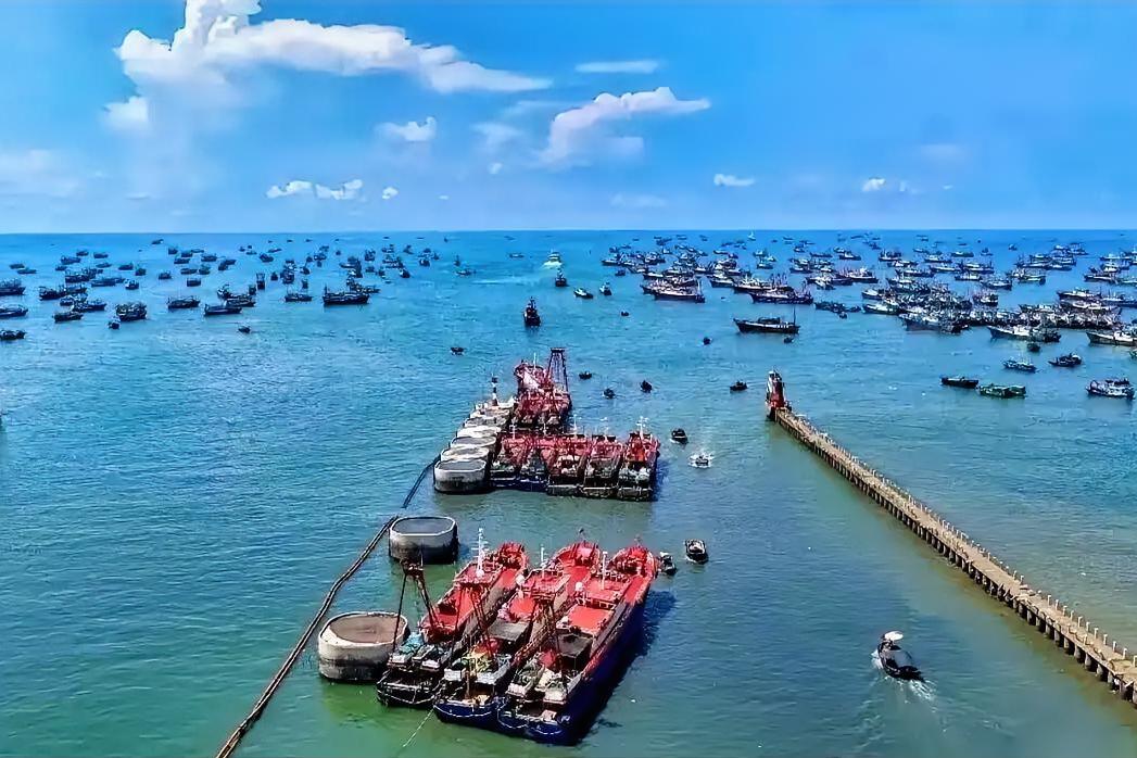 没抢宣传C位，却接住泼天流量：北海的走红，全靠真本事。
92%的航班上座率，全国