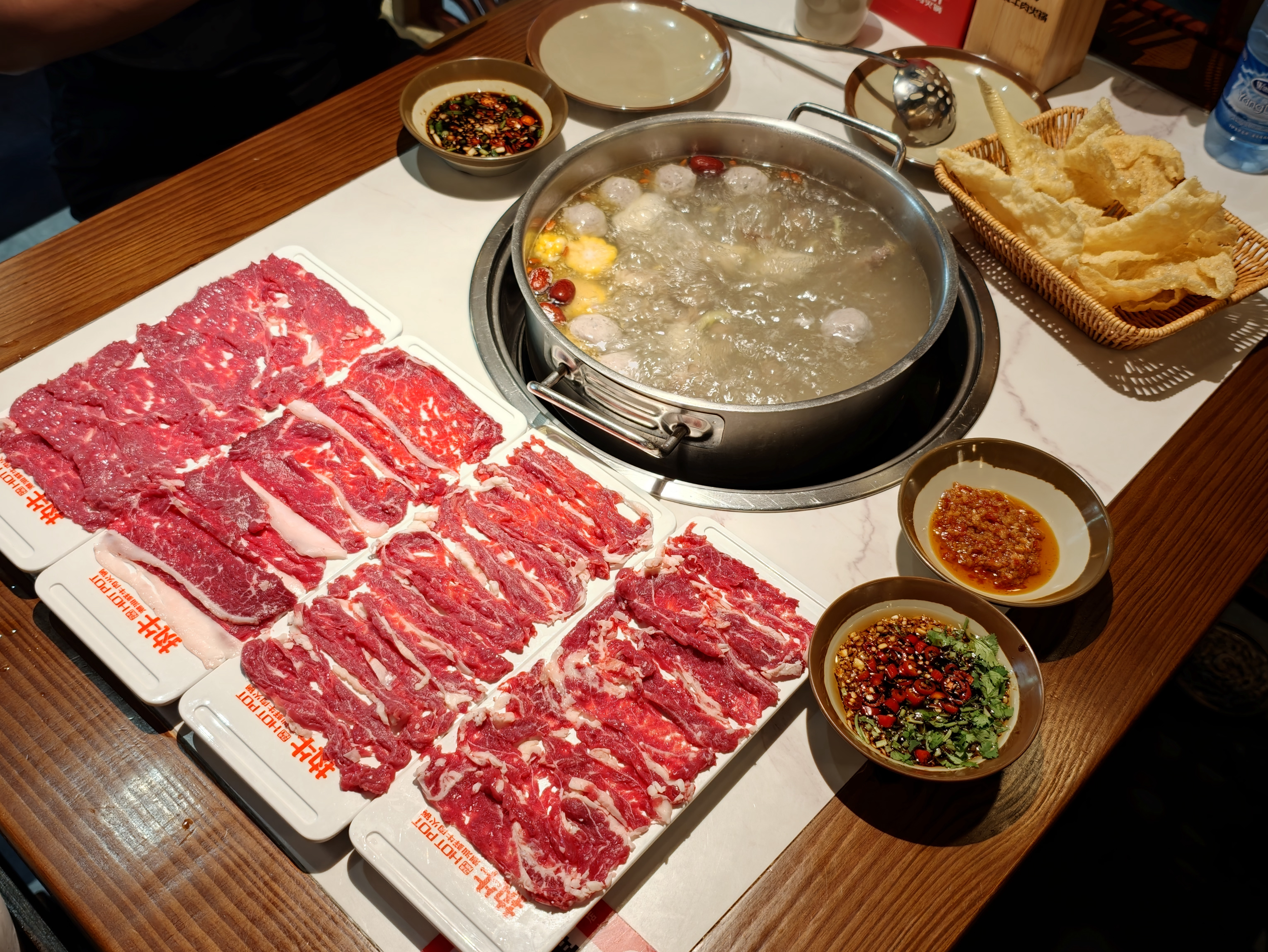早，随便找地吃一下 
