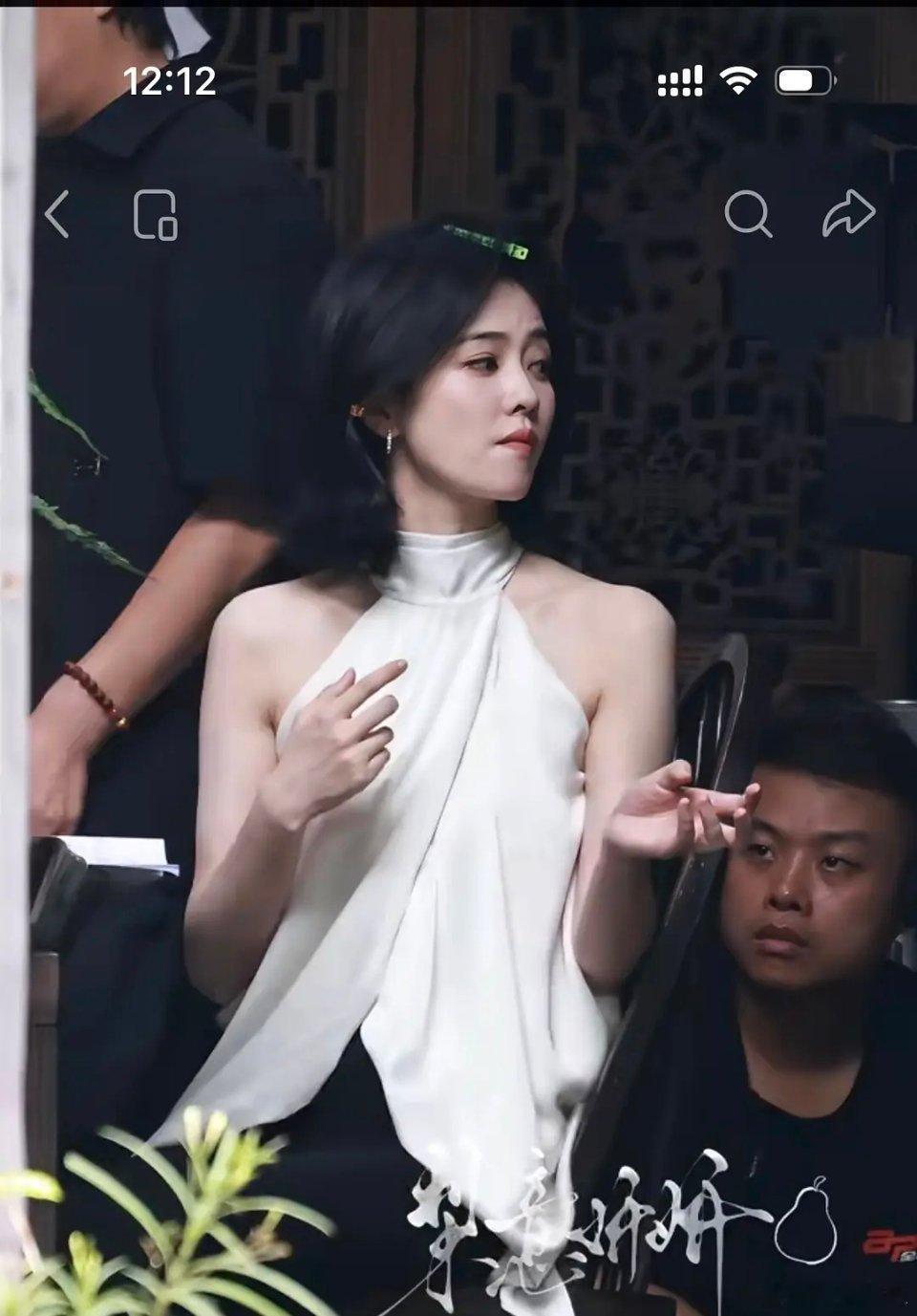 白鹿表情管理真的好差