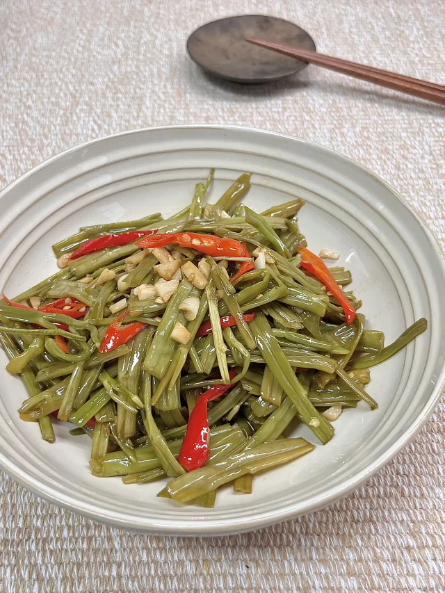 口水都流下来🤤酸酸辣辣空心菜梗🌶️