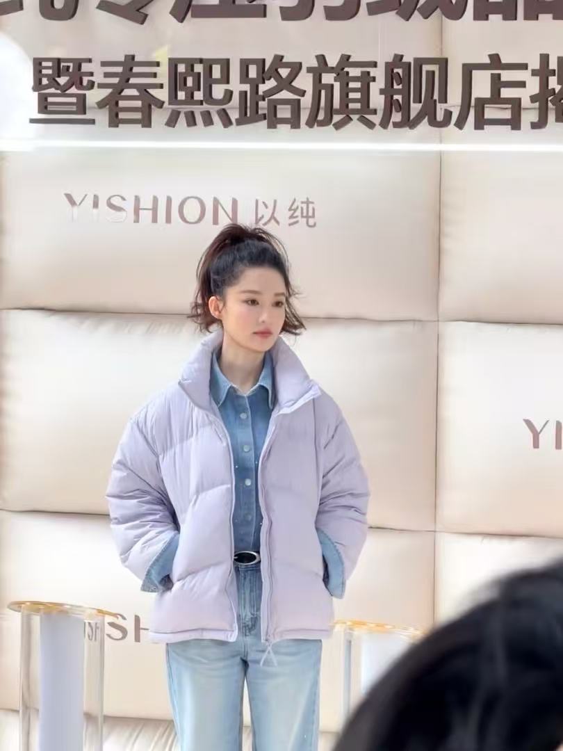 青春靓丽的学姐沁