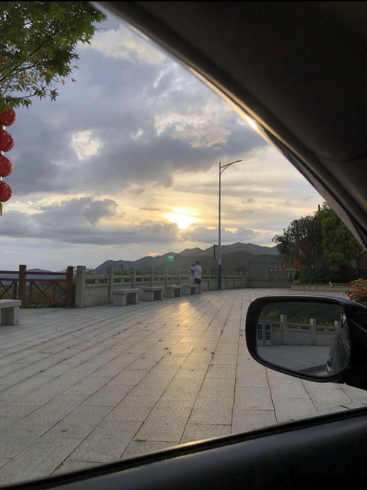 当你发现，走过半生虽有完整的家，但仍然孤独着。你会绝望吗？