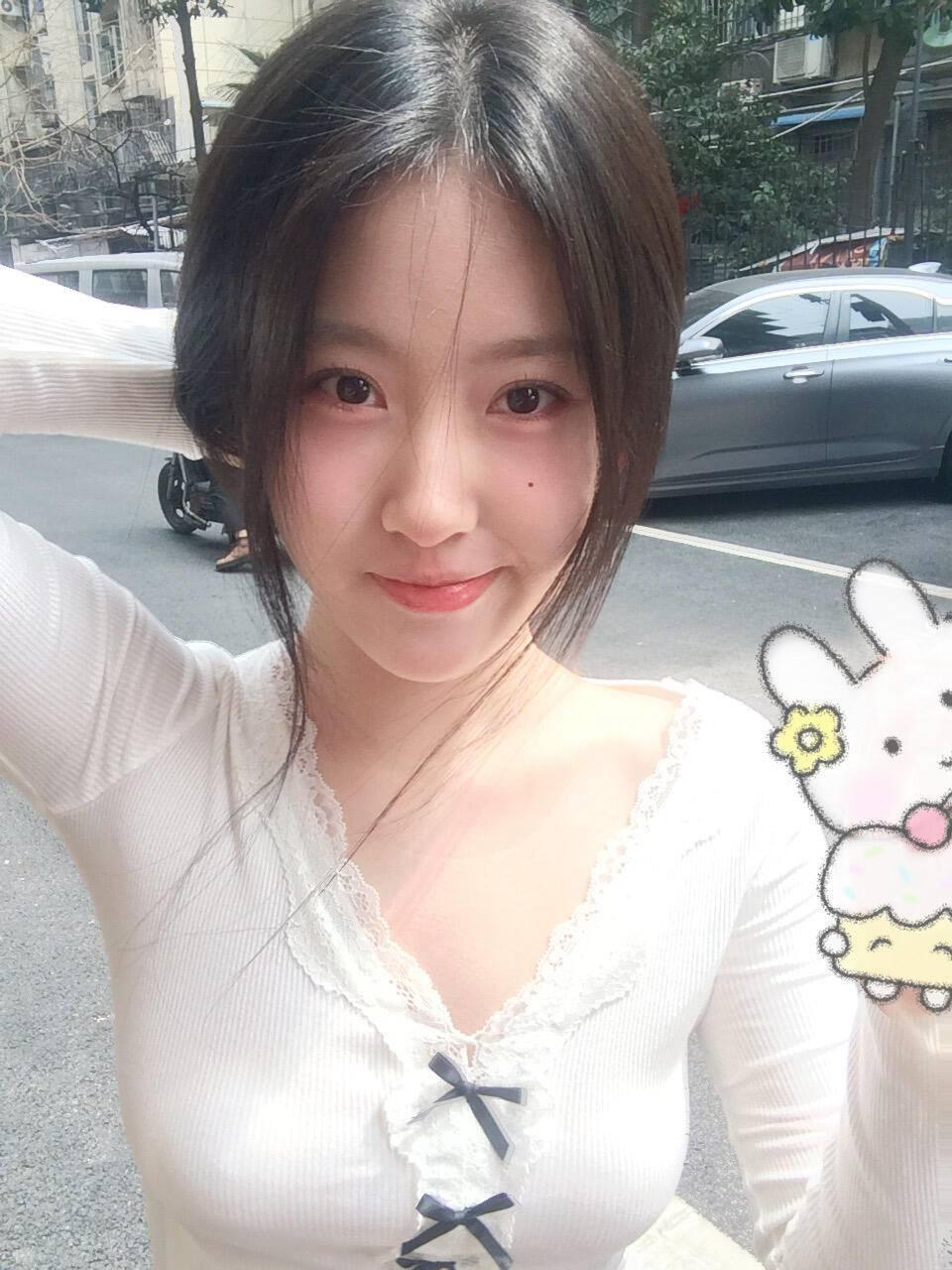 阳光明媚的一天，元气满满的小仙女🌞💕高清美女 分享美少女美照 阳光少女照