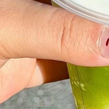 茶百道茶百道 这一杯有种不顾人死活的好喝！!!谁还没试过茶百道新品清体小麦草隐藏