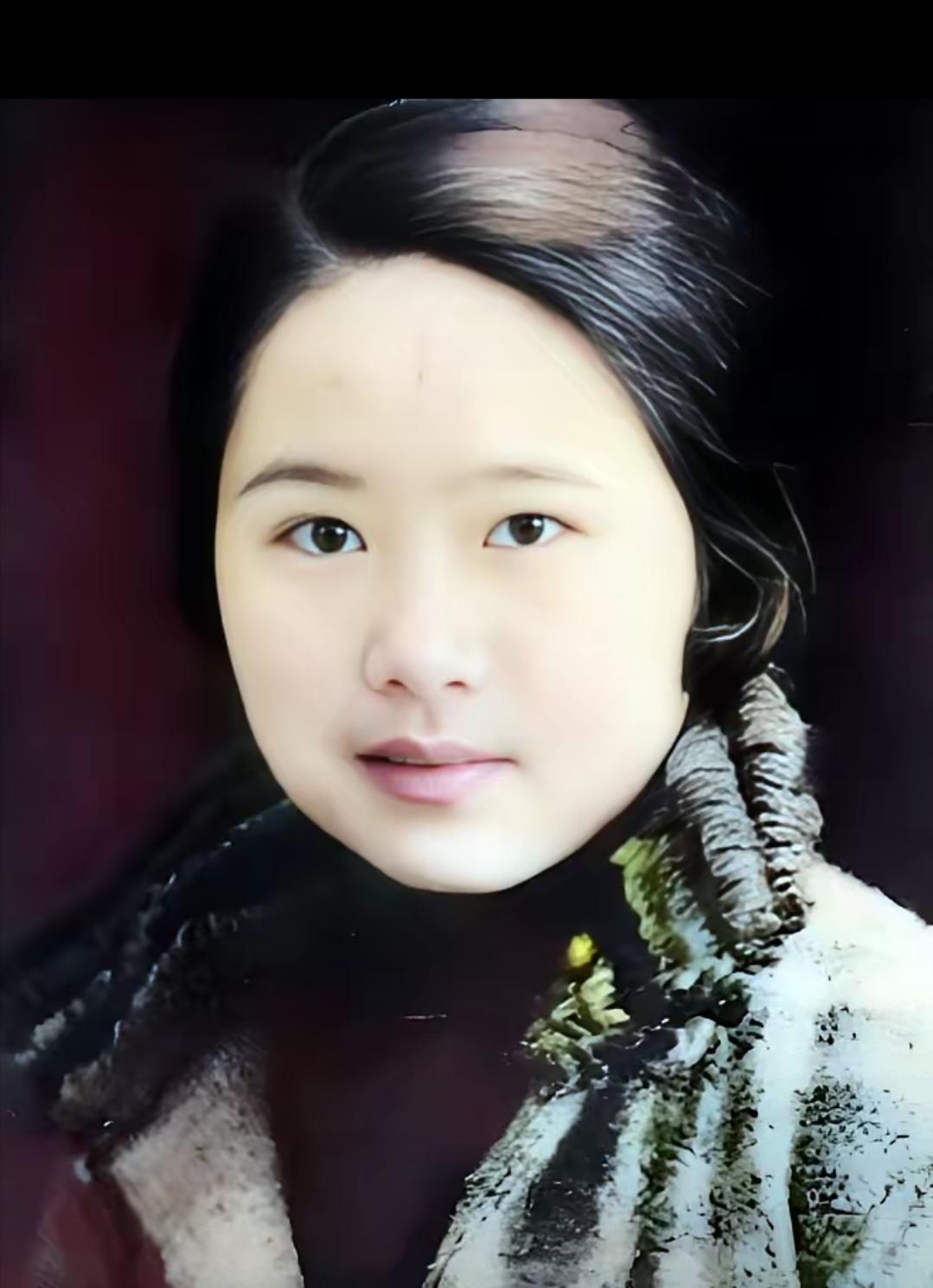 这是女科学家吴健雄的真实容貌，都看看吧，这可不是演员扮演的。

吴健雄是袁世凯的